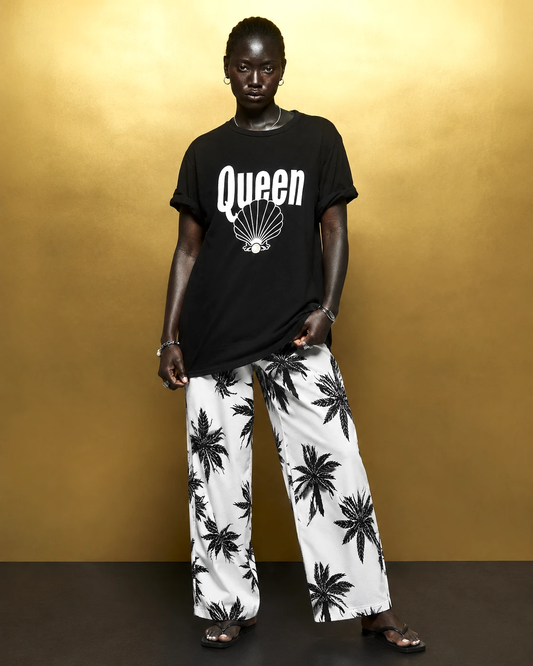 Queen 009 Unisex Tee